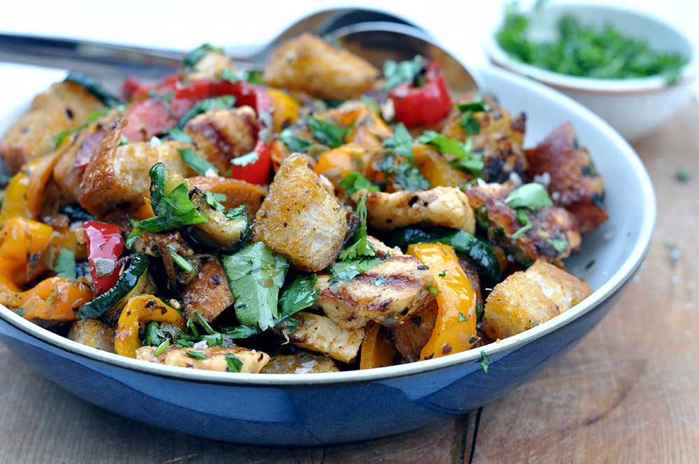Roasted Pepper Salad With Halloumi - Gran Luchito