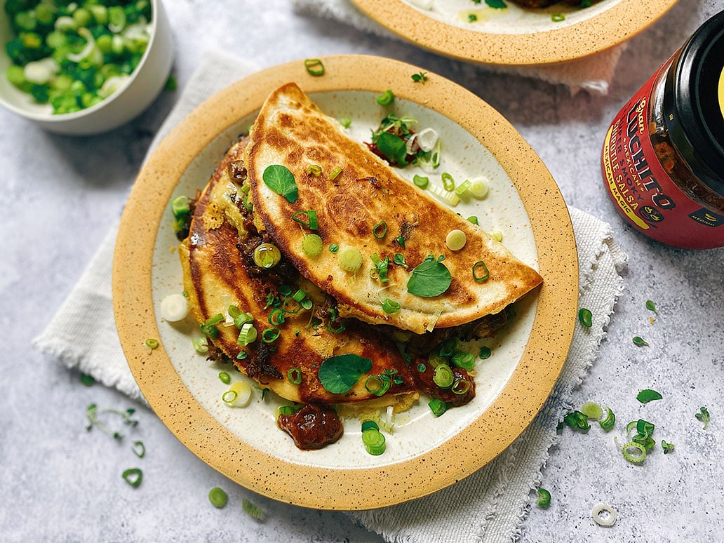 Beef Quesadilla Recipe With Melted Cheese | Gran Luchito